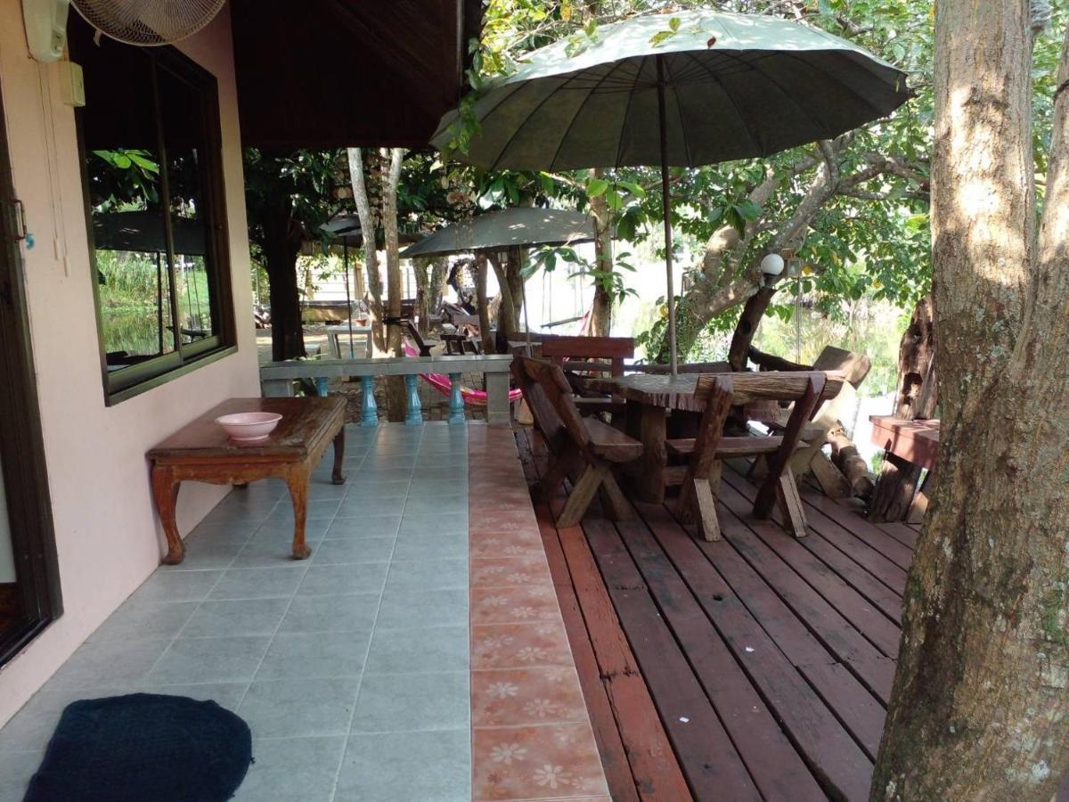 BaanSuanLeelawadee Resort Amphawa Buitenkant foto