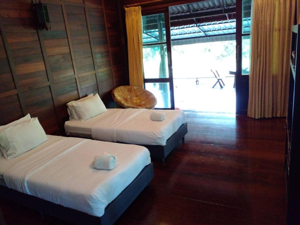 BaanSuanLeelawadee Resort Amphawa Buitenkant foto