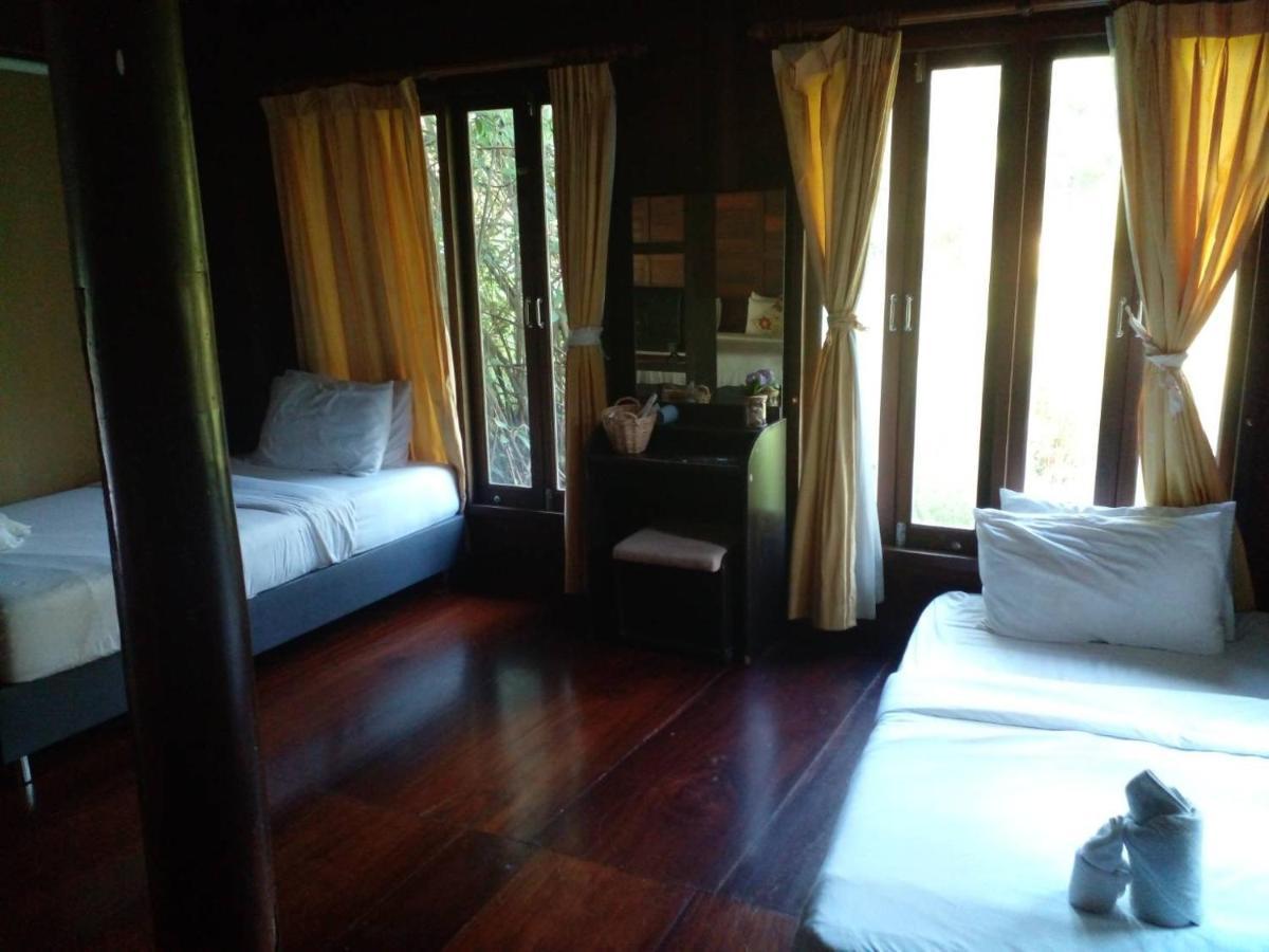 BaanSuanLeelawadee Resort Amphawa Buitenkant foto