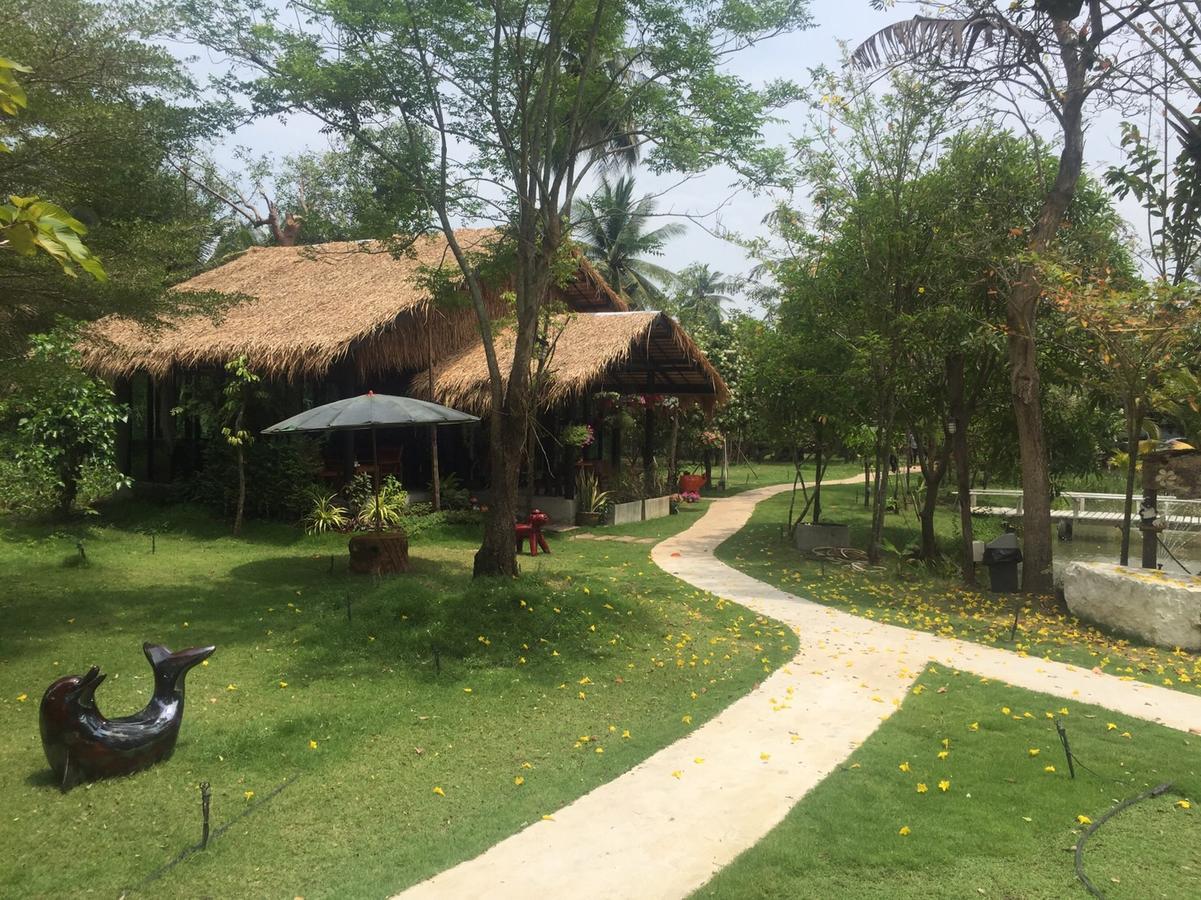 BaanSuanLeelawadee Resort Amphawa Buitenkant foto