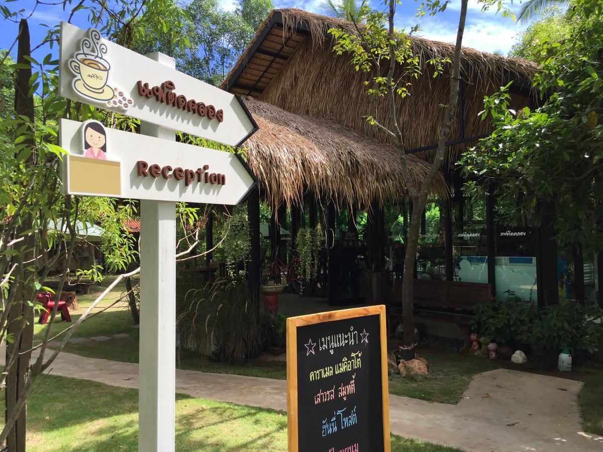 BaanSuanLeelawadee Resort Amphawa Buitenkant foto