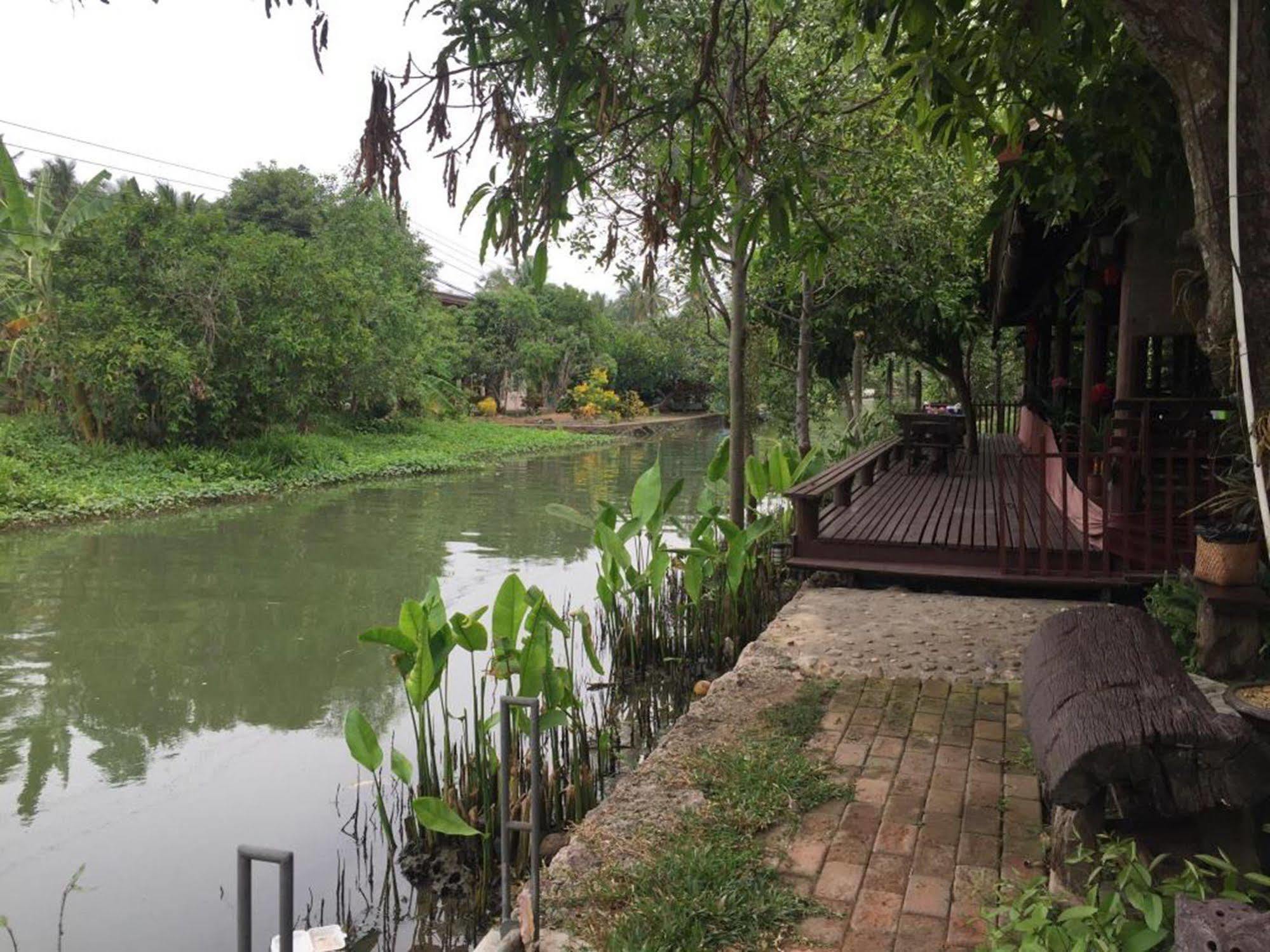 BaanSuanLeelawadee Resort Amphawa Buitenkant foto